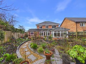 Rear- click for photo gallery